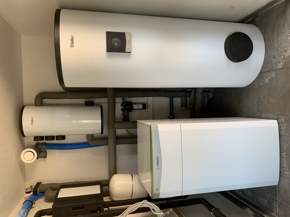 Sole-Wärmepumpe mit Erdwärme/Tiefenbohrung – Referenz von Scheeren Tec